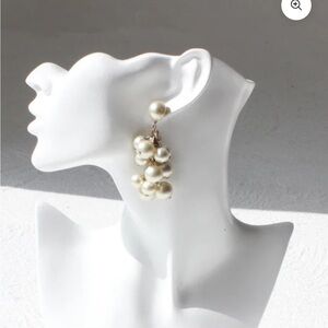 Elegant Gold and Pearl Cluster Earrings